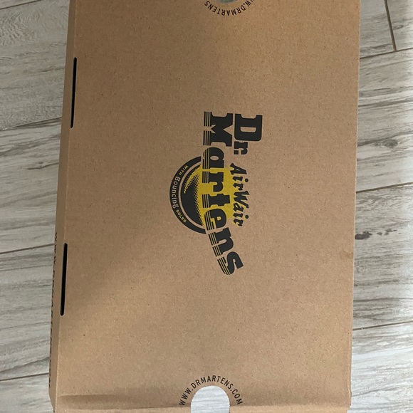 White 1460 DR. MARTEN - Picture 8 of 8